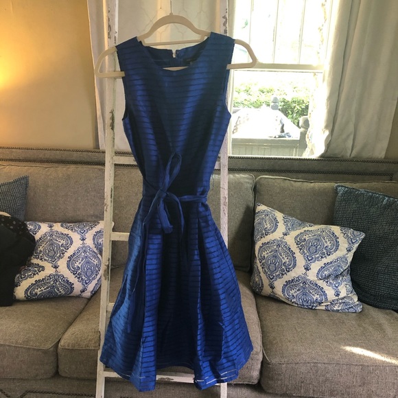 Dress - Picture 1 of 3